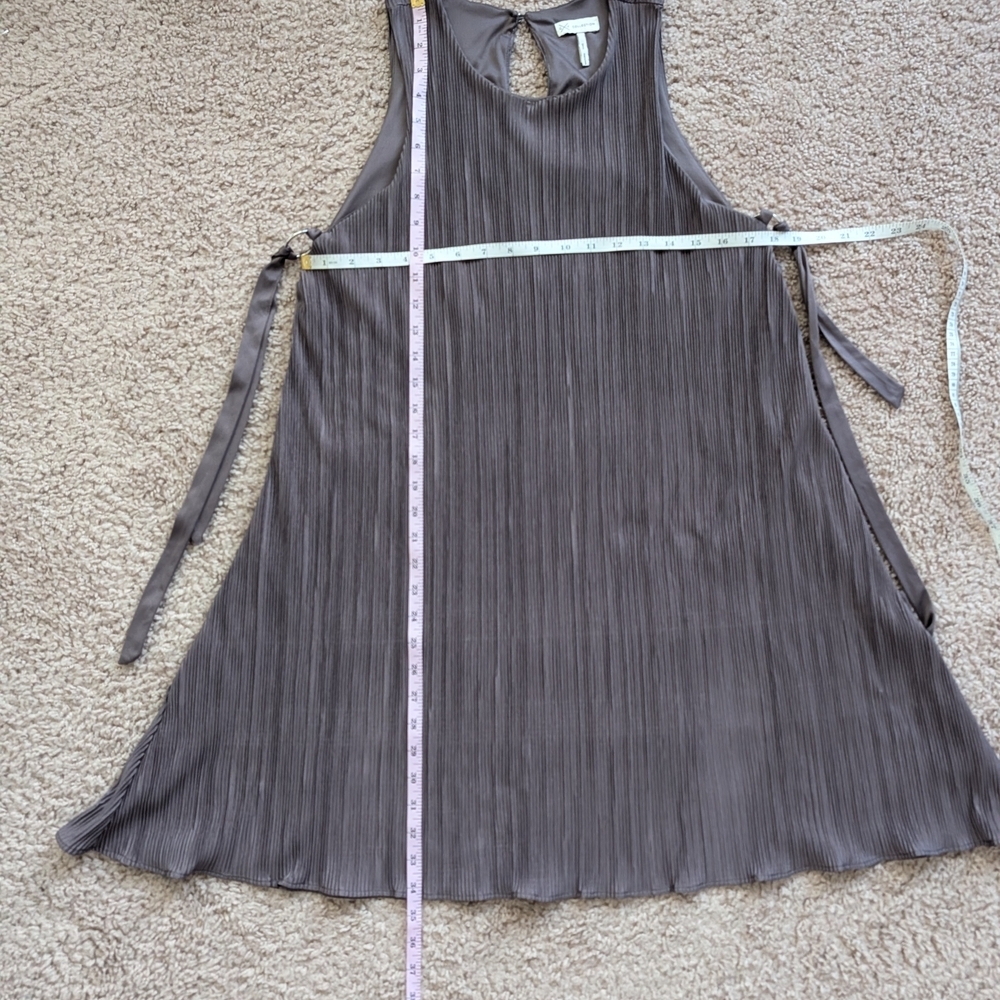 GF Collection Purple Micro-Pleated Sleeveless Mini Dress Size Small - Picture 9 of 9